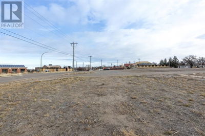 Image #1 of Commercial for Sale at 1002 8 Street Sw, Medicine Hat, Alberta