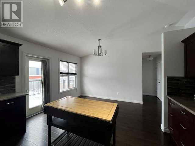 10913 60 Avenue Image 12