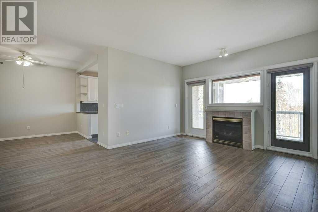 301 4507 45 Street SW Image 6