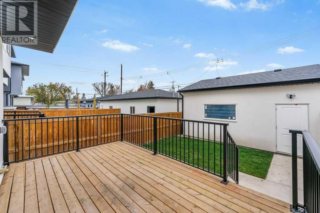 1410 43 Street SW Image 39