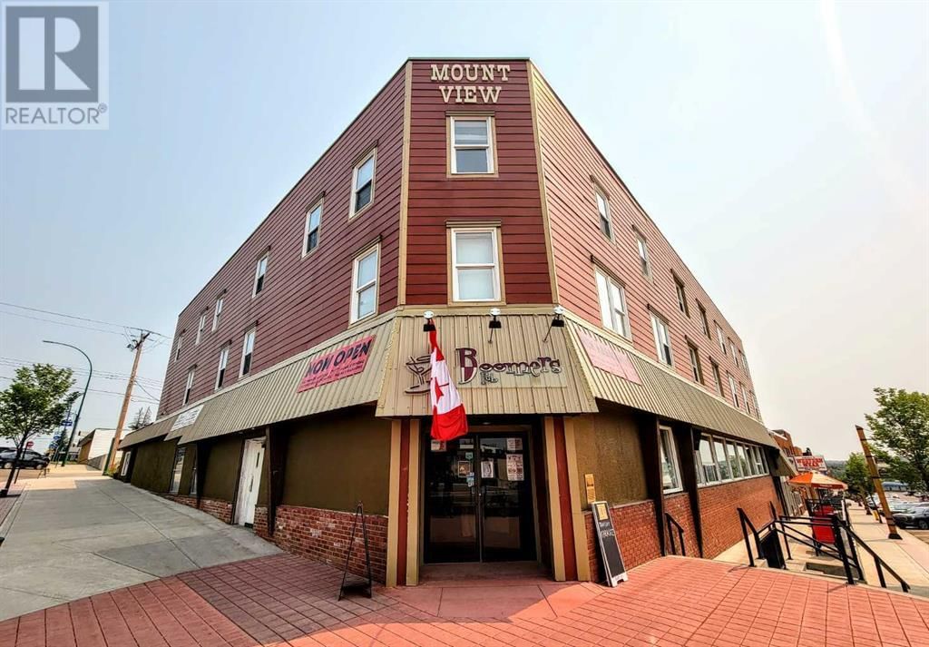 4939 50 STREET Image 1