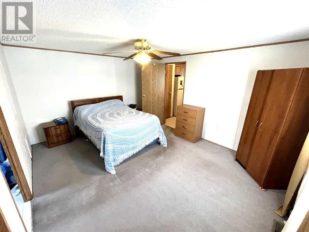 4802 54 AVENUE Image 10
