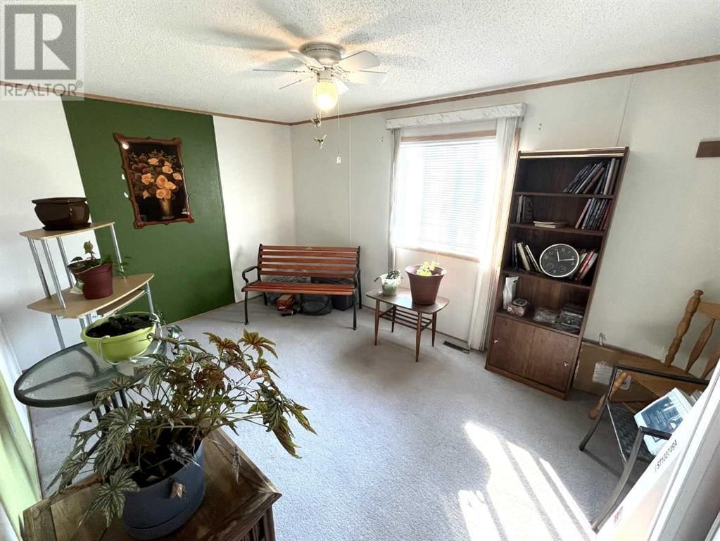 4802 54 AVENUE Image 13