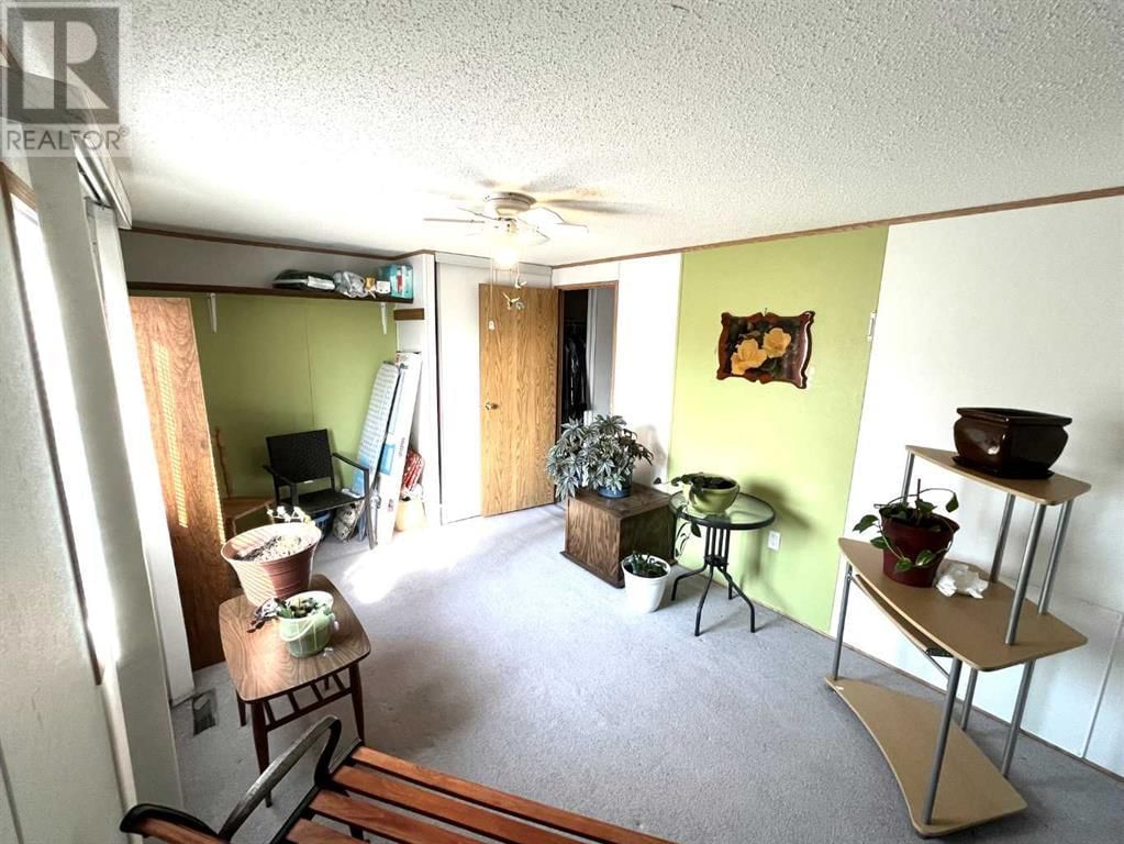 4802 54 AVENUE Image 14