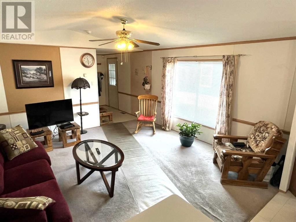 4802 54 AVENUE Image 3