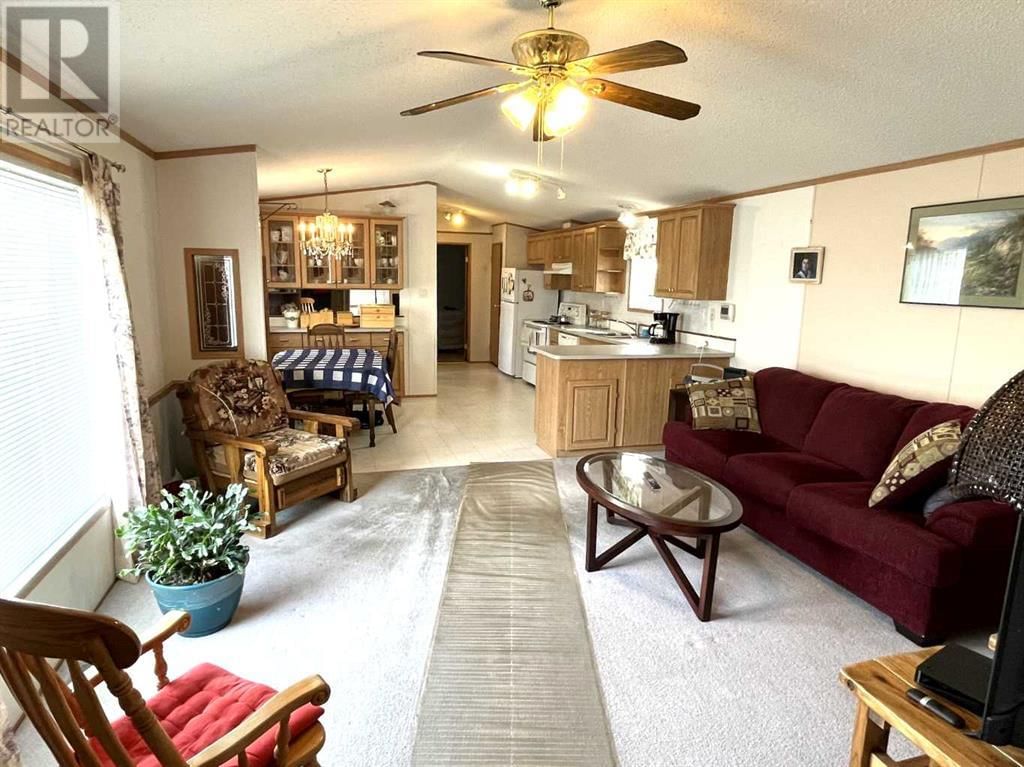 4802 54 AVENUE Image 5