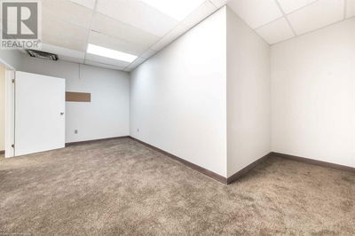 Image #1 of Commercial for Sale at 104 5303 50 Avenue, Lloydminster, Saskatchewan