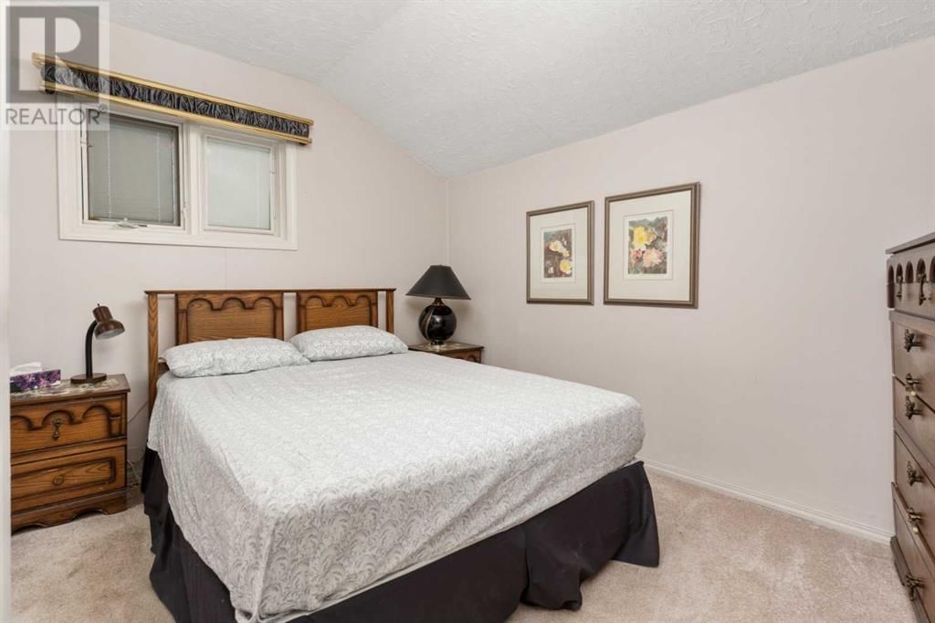 4961 49 STREET Image 10