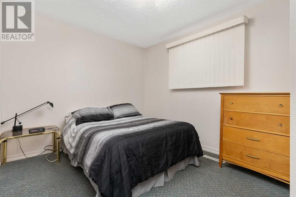 4961 49 STREET Image 14