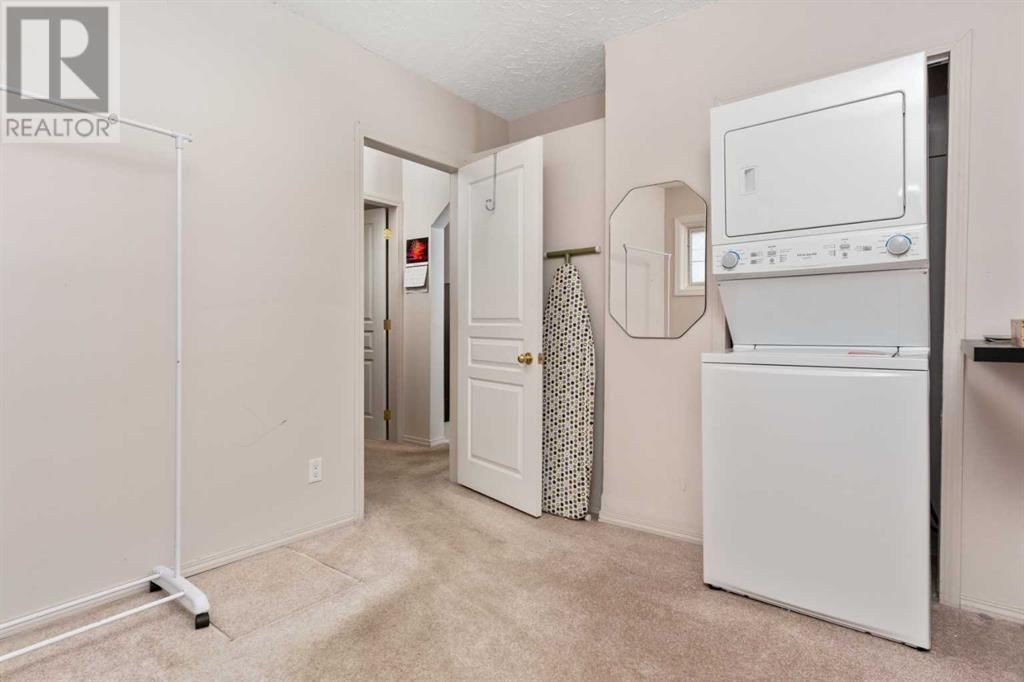 4961 49 STREET Image 16