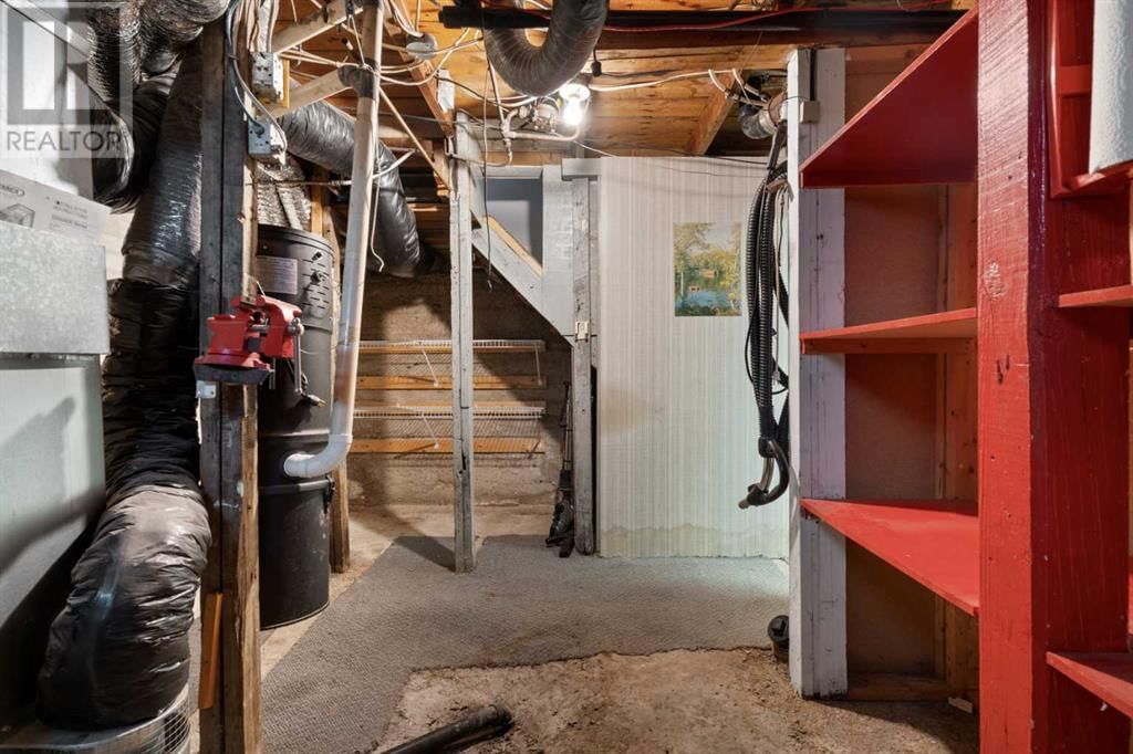 4961 49 STREET Image 20