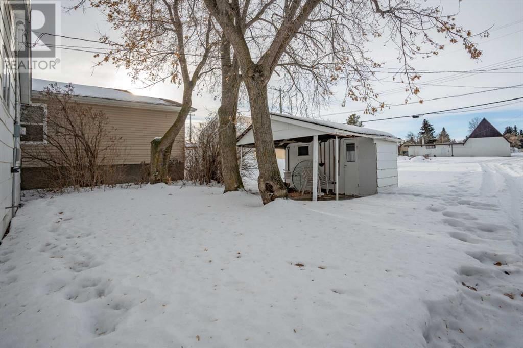 4961 49 STREET Image 28