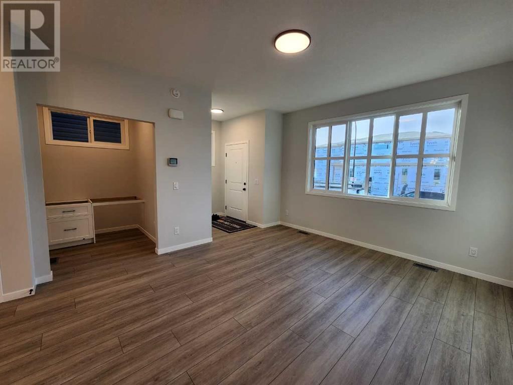 105 LUCAS PLACE NORTHWEST Image 6
