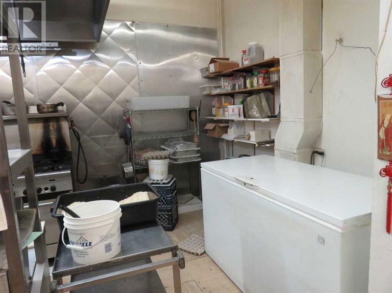 Image #1 of Restaurant for Sale at 639 3 Street Se, Medicine Hat, Alberta