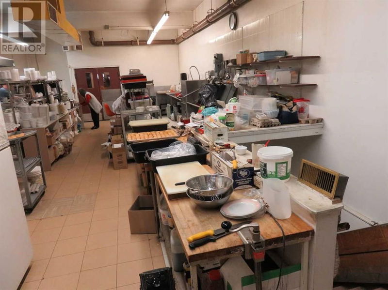 Image #1 of Restaurant for Sale at 639 3 Street Se, Medicine Hat, Alberta