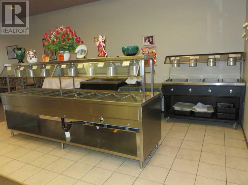 Image #1 of Restaurant for Sale at 639 3 Street Se, Medicine Hat, Alberta