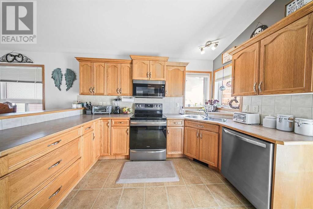 88 HINSHAW DRIVE Image 14