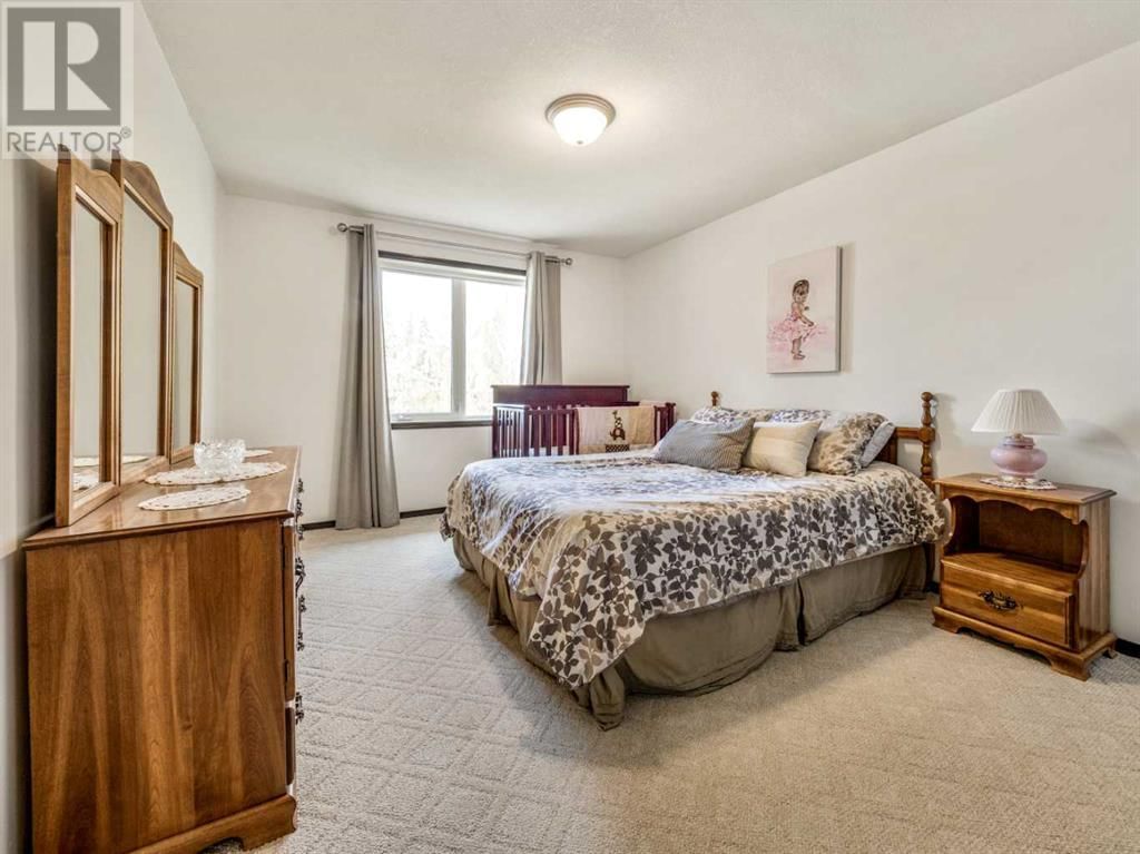 17 HUCKLEBERRY CRESCENT Image 19