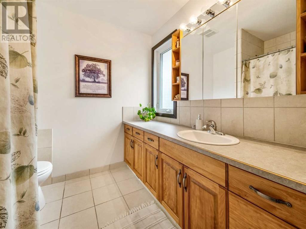 17 HUCKLEBERRY CRESCENT Image 24