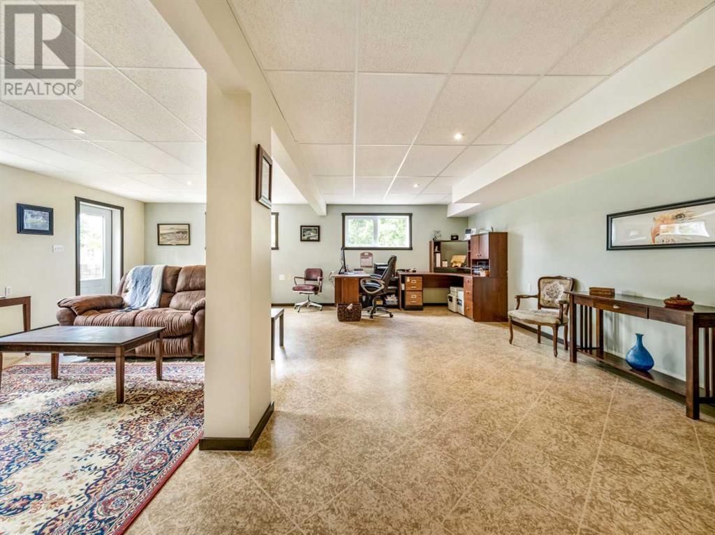17 HUCKLEBERRY CRESCENT Image 26