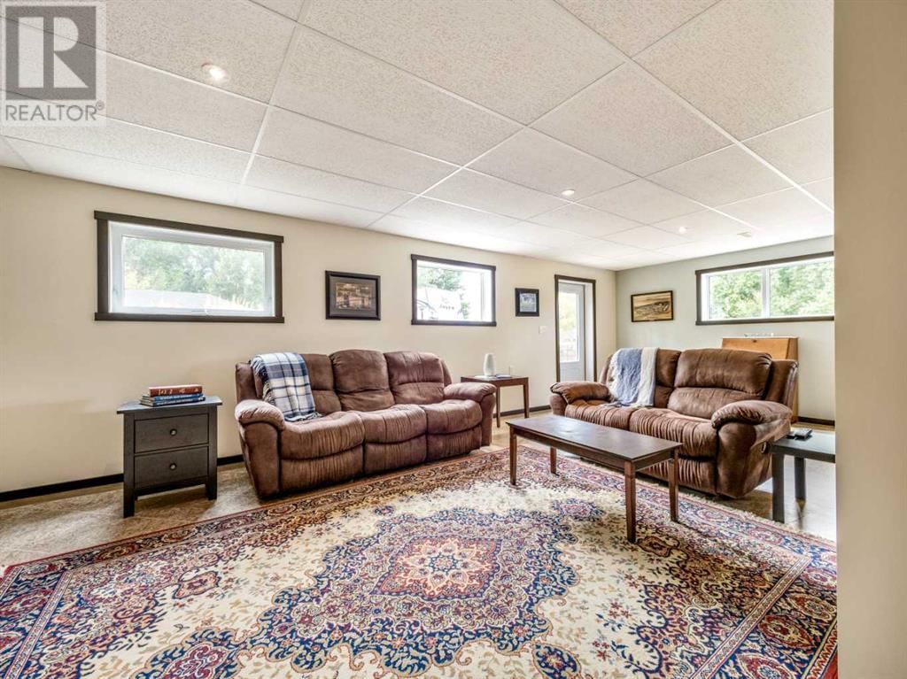 17 HUCKLEBERRY CRESCENT Image 28