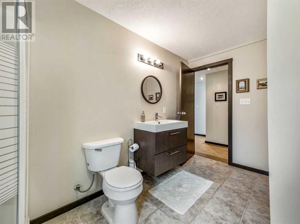 17 HUCKLEBERRY CRESCENT Image 32