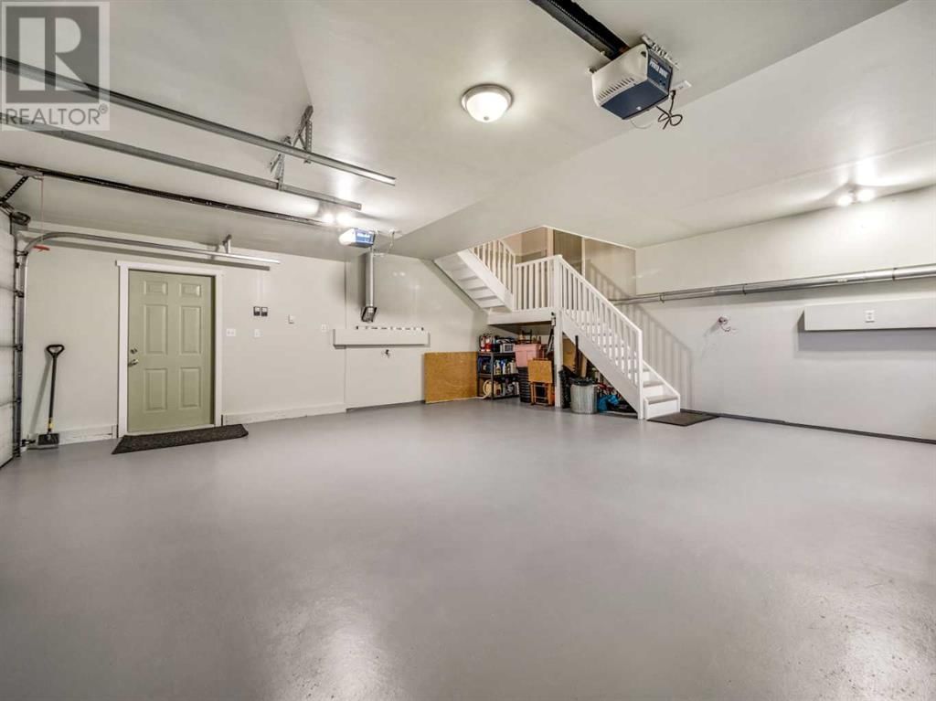 17 HUCKLEBERRY CRESCENT Image 38