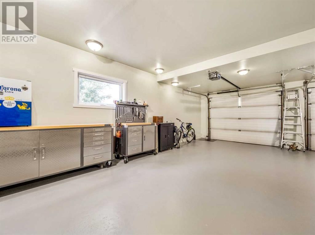 17 HUCKLEBERRY CRESCENT Image 39