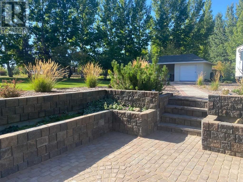 17 HUCKLEBERRY CRESCENT Image 4