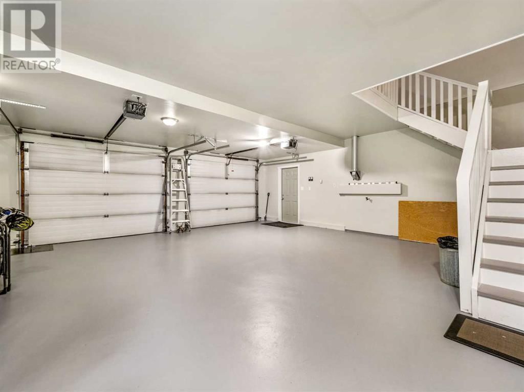 17 HUCKLEBERRY CRESCENT Image 40