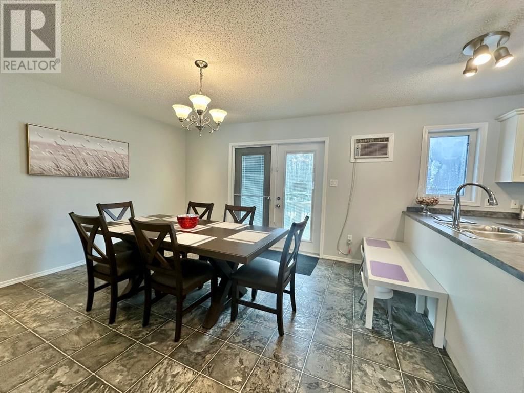 22567325 CHURCHILL PARK ROAD ROAD Image 12