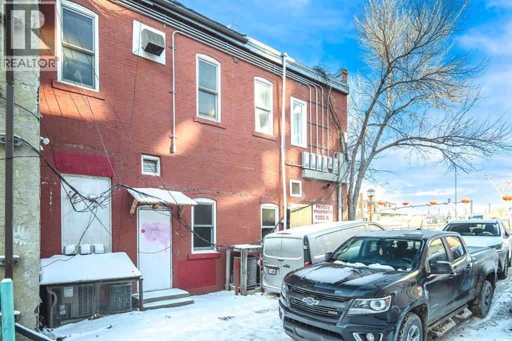 200 Centre Street property photo