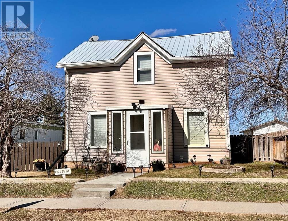 4924 50 AVENUE Image 1