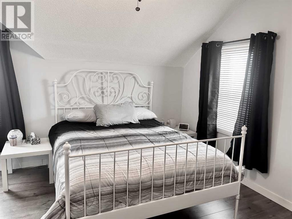 4924 50 AVENUE Image 10