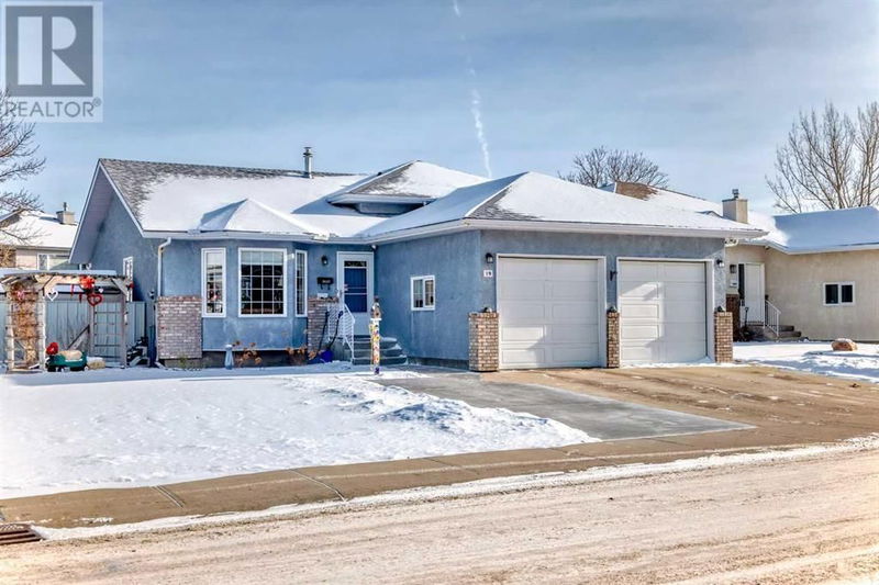 19 Ermineview Road N Lethbridge, Alberta