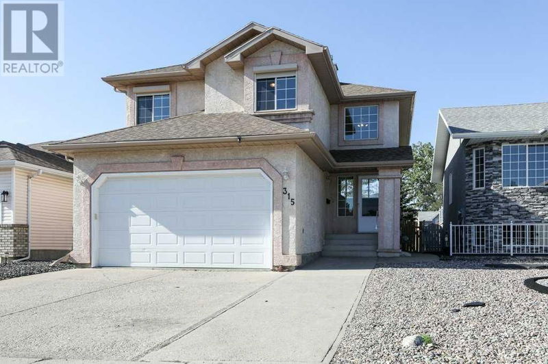 315 Heritage Crescent W Lethbridge, Alberta