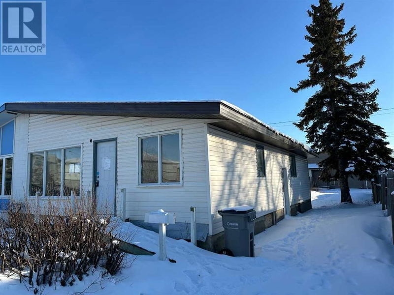 9927 92 Avenue Grande Prairie, Alberta