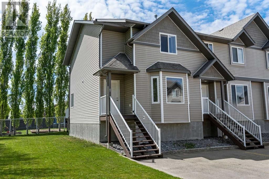 71 RODEO WAY Image 1