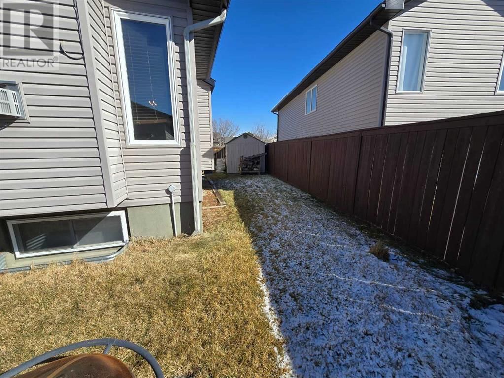 172 Mildred Dobbs Boulevard N Lethbridge, Alberta