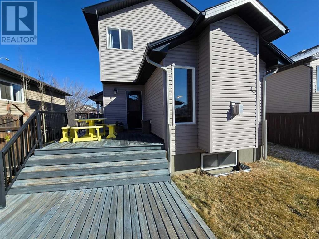 172 Mildred Dobbs Boulevard N Lethbridge, Alberta