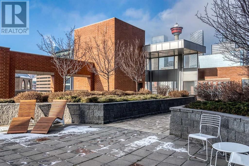 211 13 AVENUE SOUTHEAST Image 37