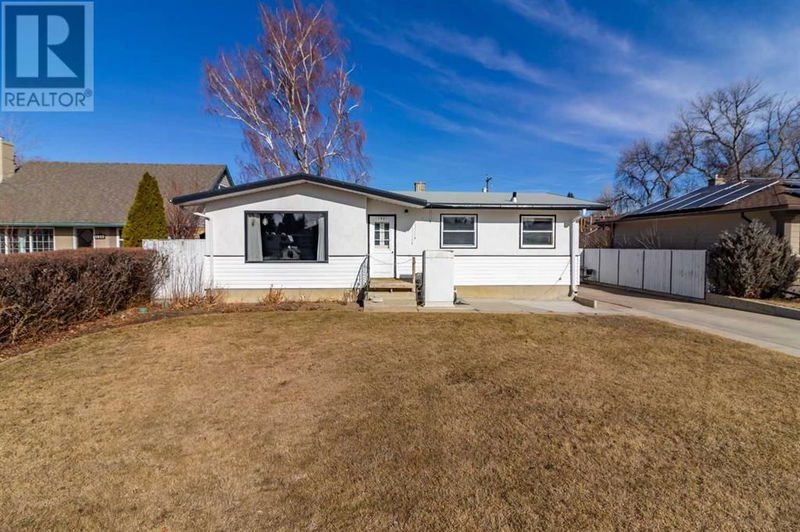 1821 12 Avenue North Lethbridge, Alberta