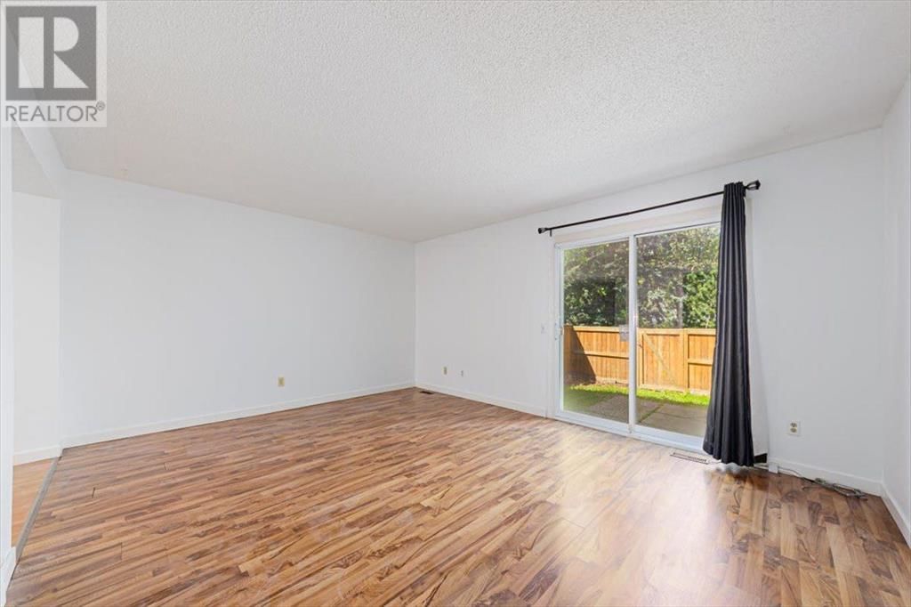4810 40 AVENUE SOUTHWEST Image 12