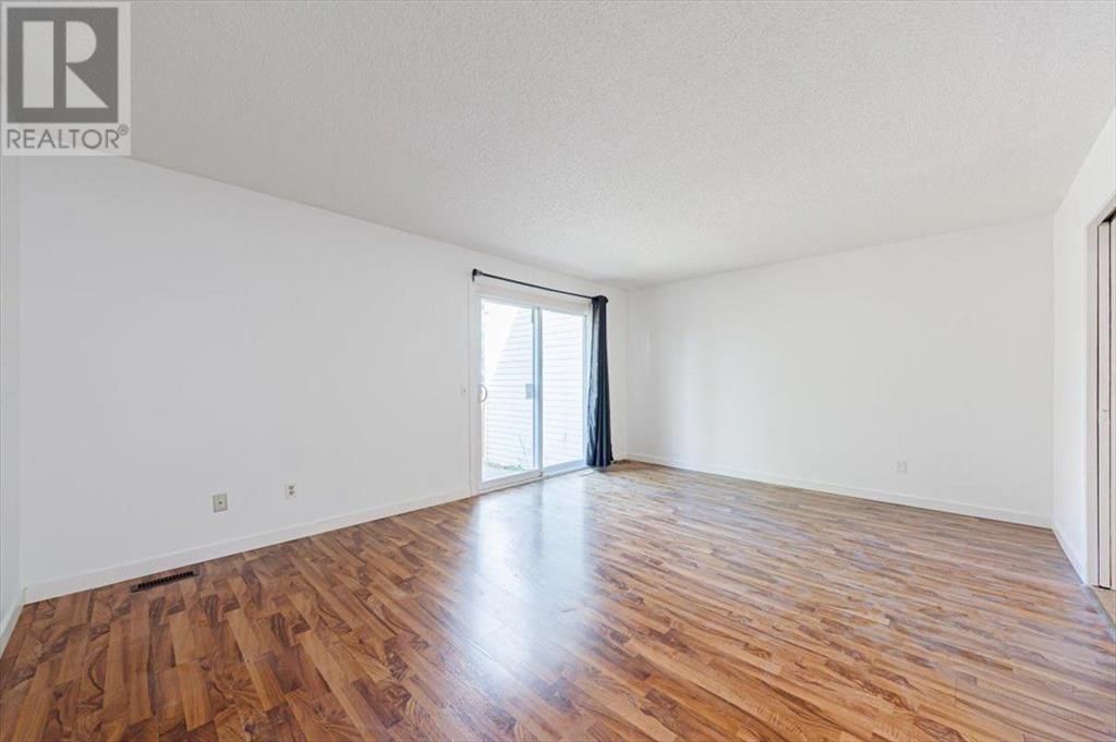 4810 40 AVENUE SOUTHWEST Image 15