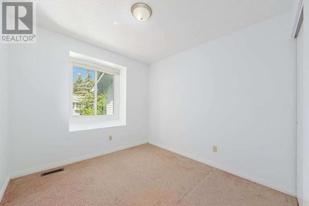 4810 40 AVENUE SOUTHWEST Image 27