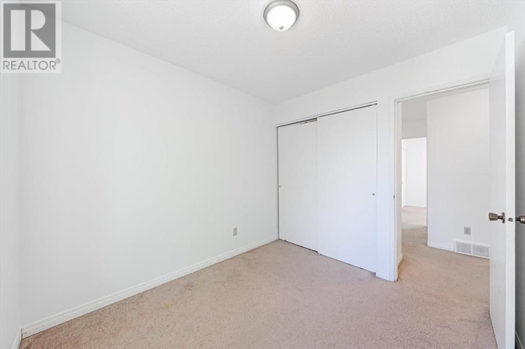 4810 40 AVENUE SOUTHWEST Image 28
