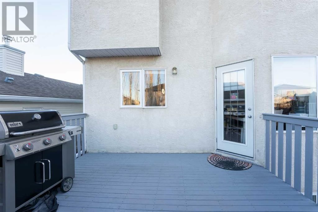 19 Fairmont Gate S Lethbridge, Alberta