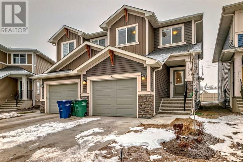 1453 Bayview Point Sw Airdrie, Alberta