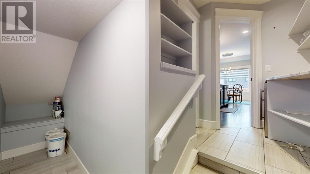 135 AIRMONT COURT Image 15