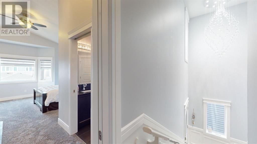 135 AIRMONT COURT Image 18